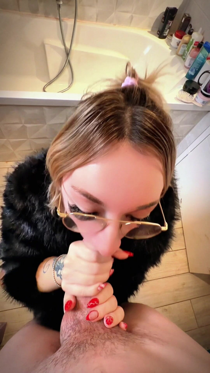 GIULIANA_OFFICIEL: Dbam o mojego colotaire, ssąc go