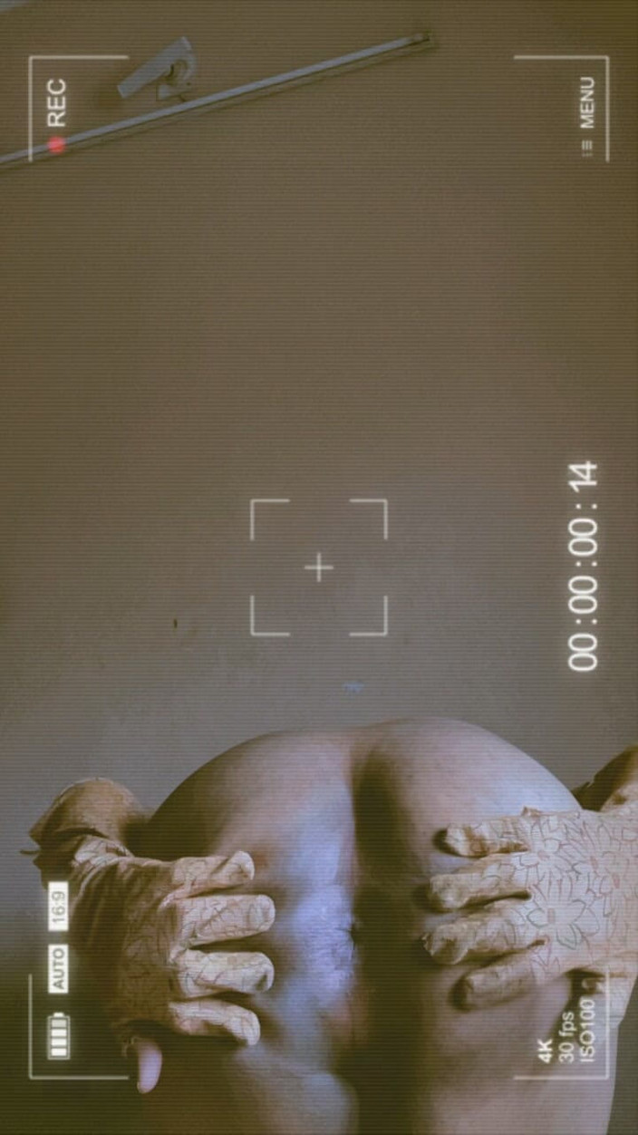 ModelMona14: Mona travestito in basso e buco del culo