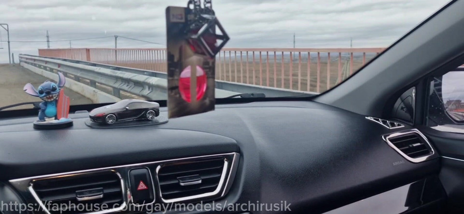 ArchiRusik: Orang asing mengongkek saya di dalam kereta saya di lebuh...