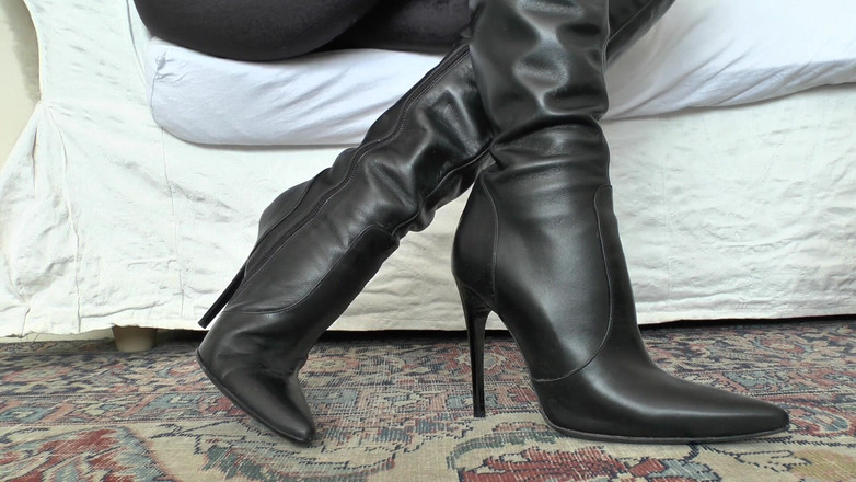 Lady Victoria Valente: मेरे चमड़े के जूते पर और फिर आप जेल, पीओवी, जॉय, लेडी विक्टोरिया वैलेंटे जाएंगे