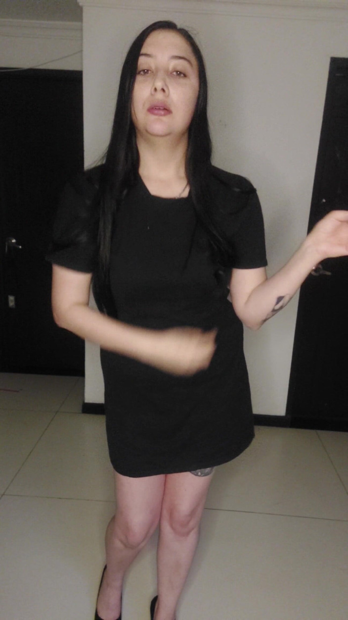 Golden domme: Fumante prostituta mp4