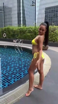 Johntronx - sensationeller Pool-fick mit einem sensationellen asiatischen amateur-mädchen