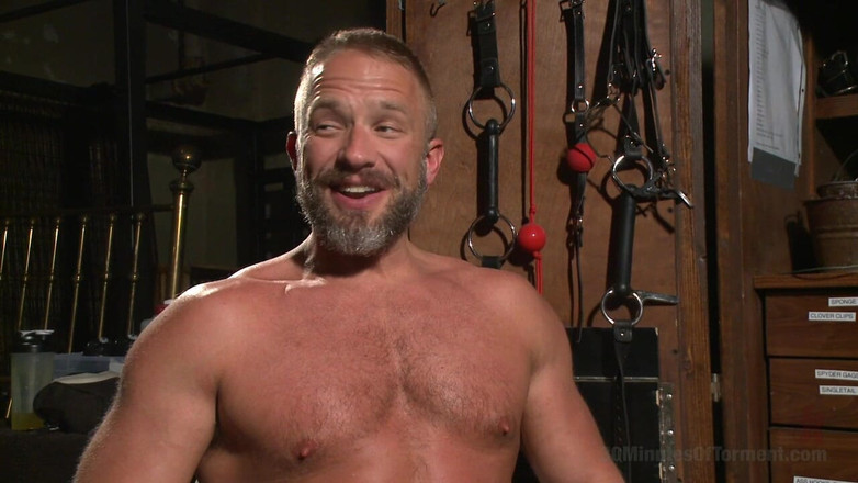 30 Minutes of Torment: Kaslı iri güzel dirk caber acımasızca işkence ediliyor