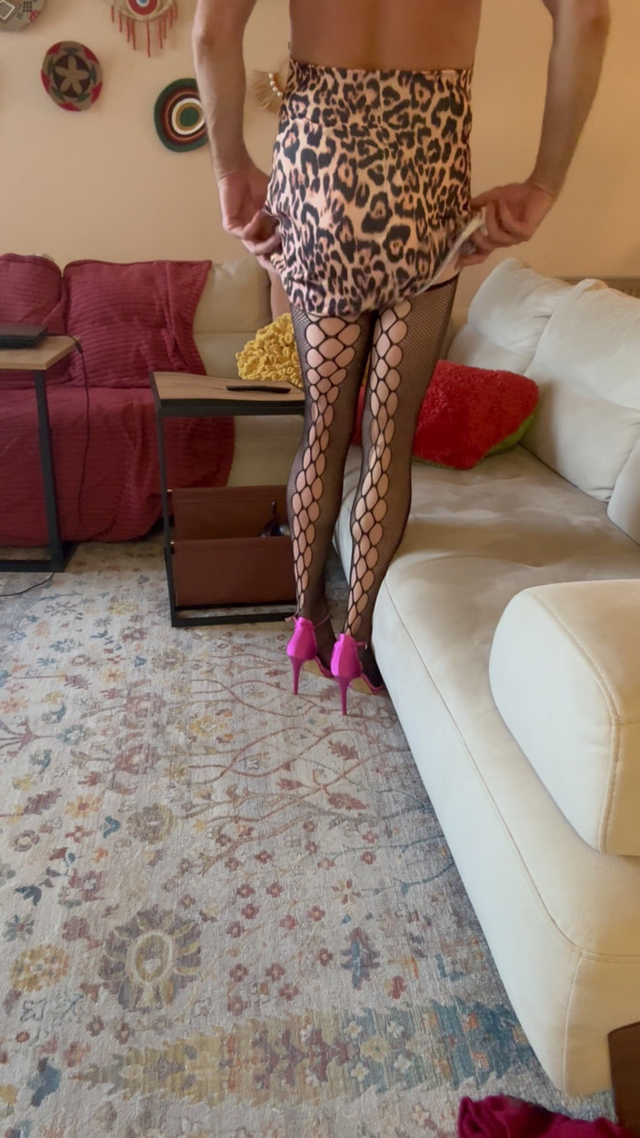 cd_aysemmm: 我打扫了房子，我累了，我在休息