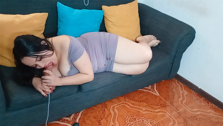 Kellyhotstepmom: Beautiful Girl Playing with Her Guignte Dildo on the Sofa