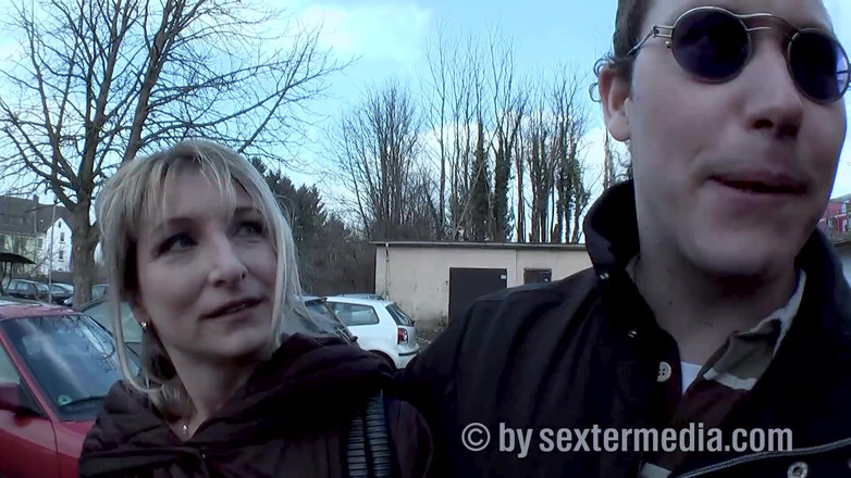 Sextermedia by Pete: Blonde Housewife with Willing Cunt