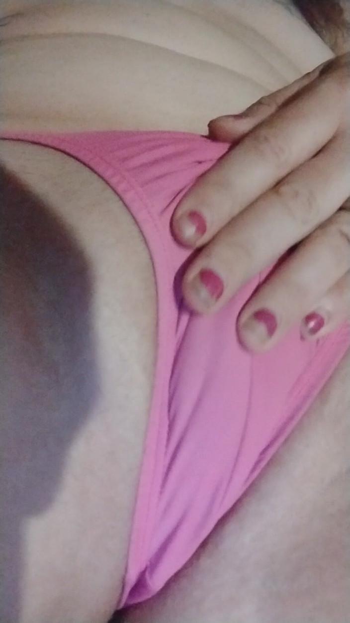 Varsity foxx: Touching All My Curves and Slowly Giving You up Close...