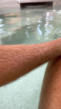 Hairy Legs in the Hot Tub Brookecaseyxxx