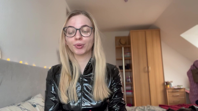 Goddess_Bella_Rae: Why Every Man Should Wear a Chastity Device