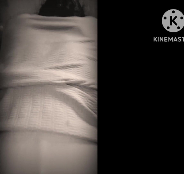 Sandeepp: Video di sesso con la sorellastra a letto