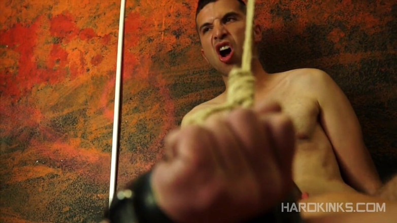 Hard Kinks: Obey your master