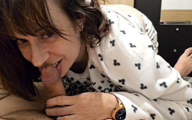 Spanish pornstar Lucia Bianco: Estrela pornô espanhola Lucia Bianco chupando o pau do melhor...