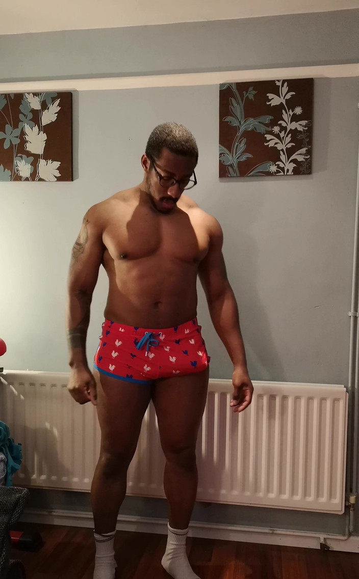 Amadeus: 爱这些短裤。Amadeus Mode