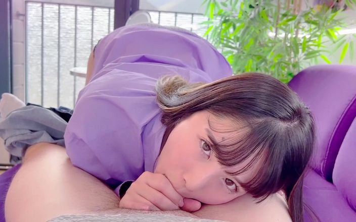 Obokozu: Hot Japanese Wife Gives Relaxing Blowjob