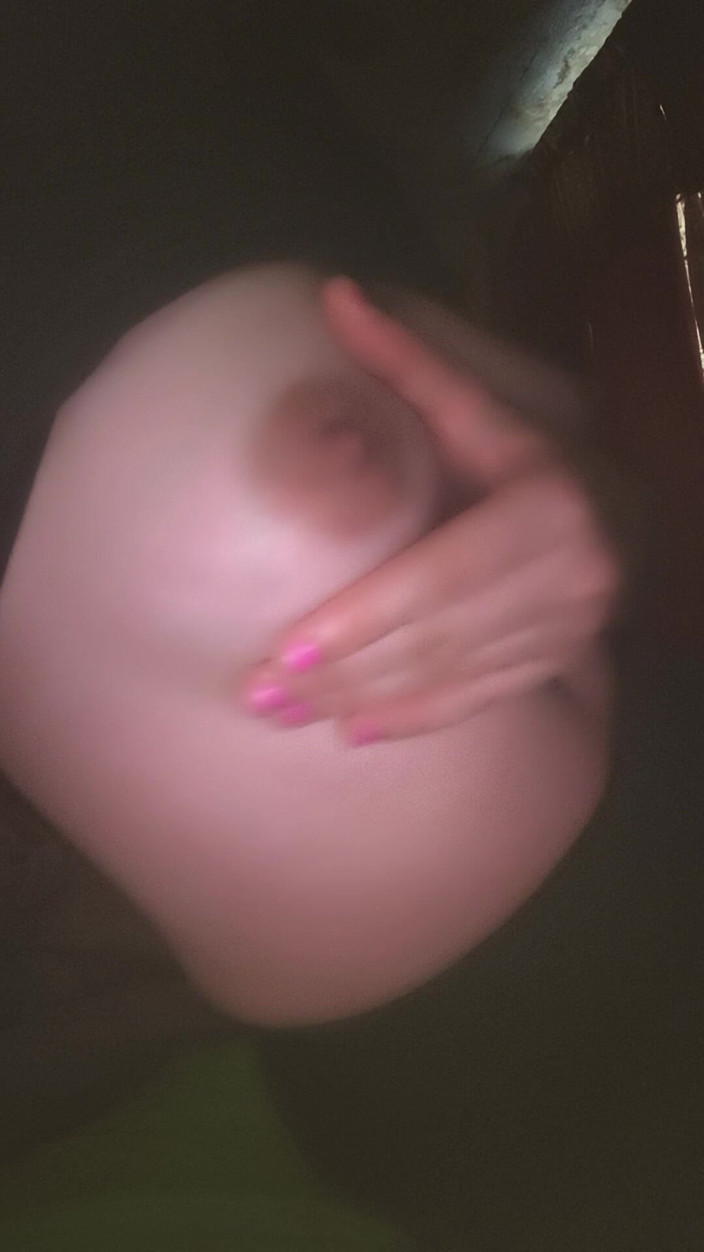 Key Montero: Teen Tits