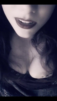 A Little Bit of Stepmommy Roleplay While Sexting