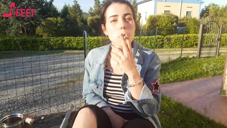 Smokin Fetish: Petra smokes her ciggaretes outdoor