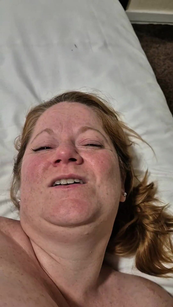 Lola38g: Lulu se fait sodomiser sans capote