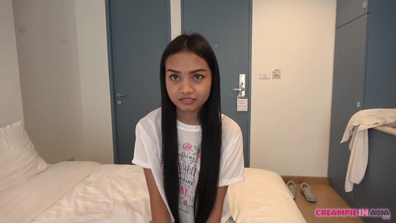 Creampie In Asia: Her moan was getting bigger