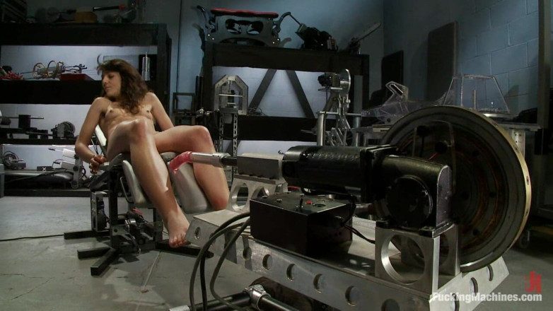 Fucking Machines by Kink: 아마추어 소녀 금요일 아이비 브룩