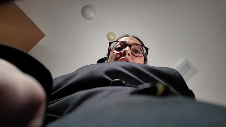 Countess diamond: Tiny pocket pervers - riesin, domina