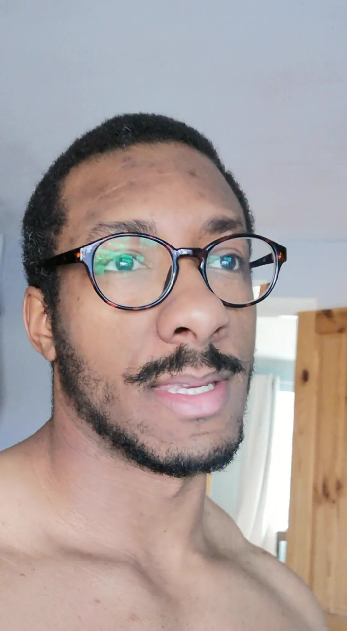 Amadeus: Нижня білизна поступається переможцю, якщо ваше ім'я користувача закінчується в 791 msg me pls