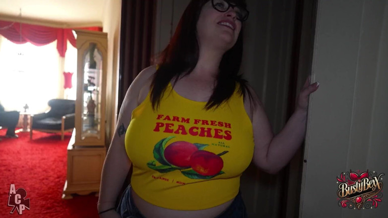 Busty Bexx: Chicago Gangster with Gibby the Clown