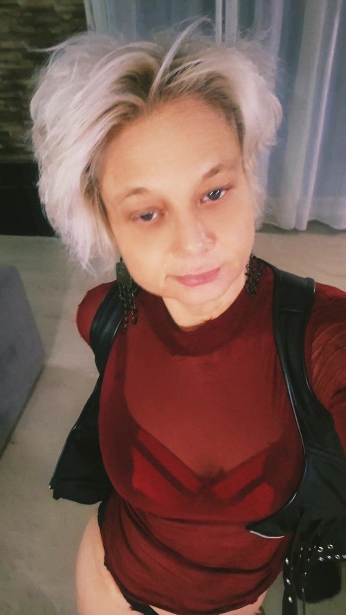 Sofy13: Olá, você quer ver mais se juntar a mim, você...