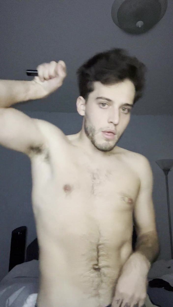 Blake Wilder: Flettendo tutto il corpo e il culo