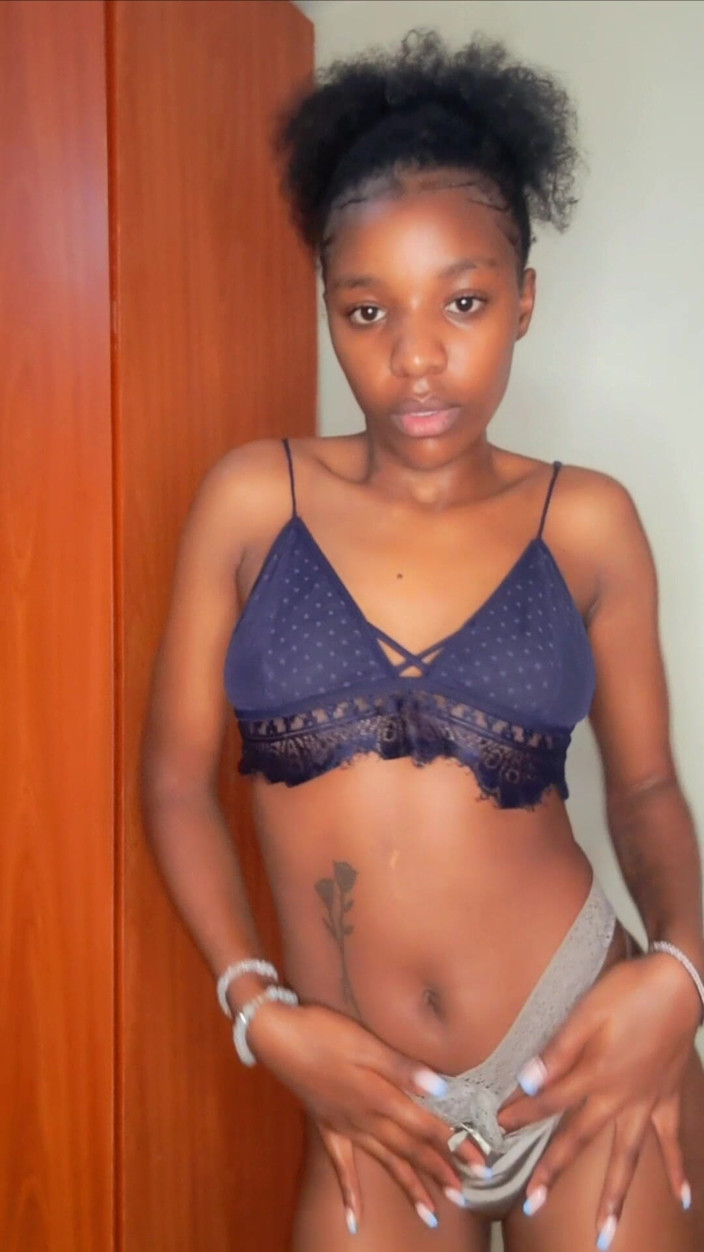 Bambi_bambi: Danza erotica