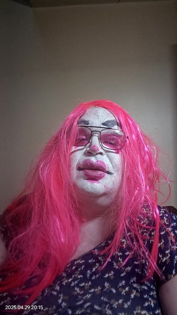 Stephanie-Nicole-TV: TV Clown Slut Smoking a Cigarillo and Talking Dirty