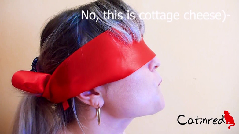 Catin Red: アマチュアハメ撮りフェラチオと食べ物の遊び - 口内射精