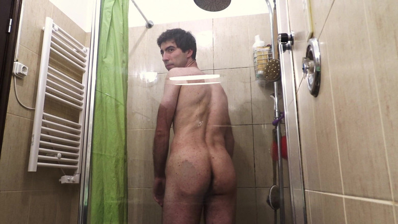 Lucas Exupery: Guarda il cazzo di lucas che va da morbido a...