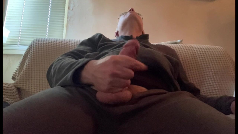 Alex Igogo: Solo em casa