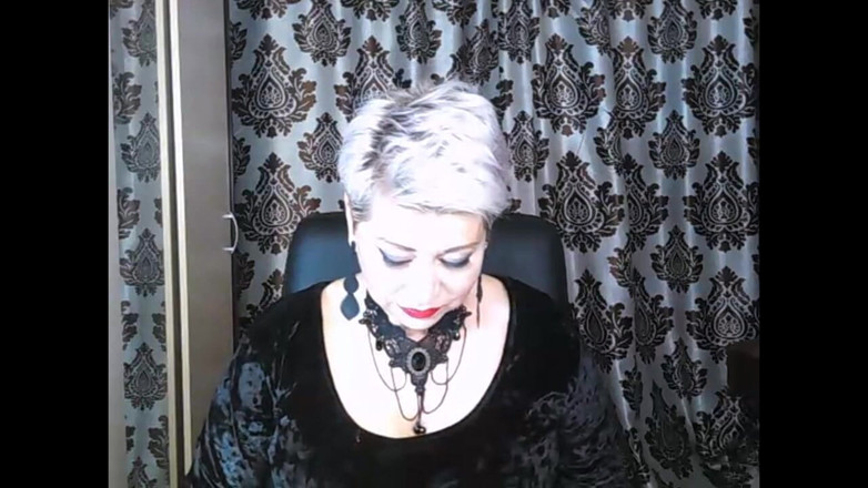AimeeParadise: Minha linda esposa é uma puta virtual gostosa!