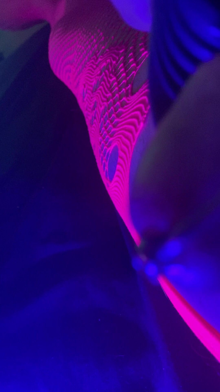 Virgin Crossdresser "Oidacat": L'umore rosa