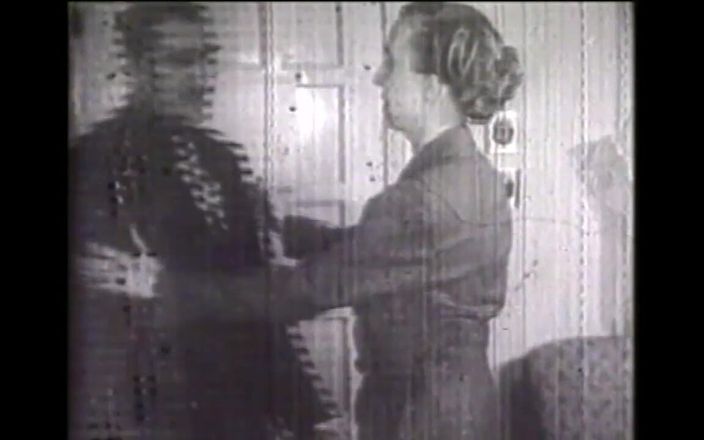 Vintage megastore: Vintage zwart-wit porno, alleen voor echte liefhebbers ... (volledige film)