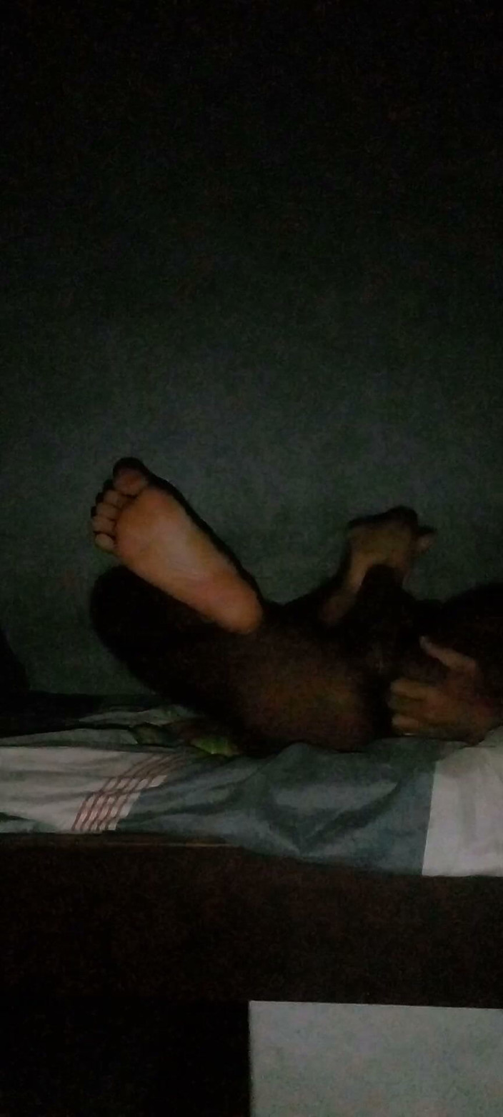 Greg 5 stars: Ich masturbiere gleichzeitig mit Penis und Hintern