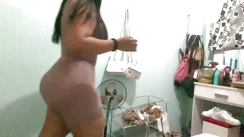 Katrina4deluxe: 내 새엄마는 거들 입고