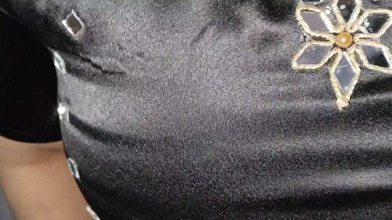 Sairaxsaim: Doctorul plesnește pizda clientului său excitat