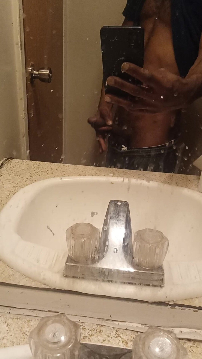 Tkyle6969: Badkamer-gedrag