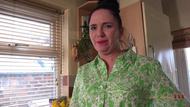Aunt Judy's XXX: AuntJudysXXX - Your Curvy MILF Housewife Kjirsten Sucks Your Cock in...