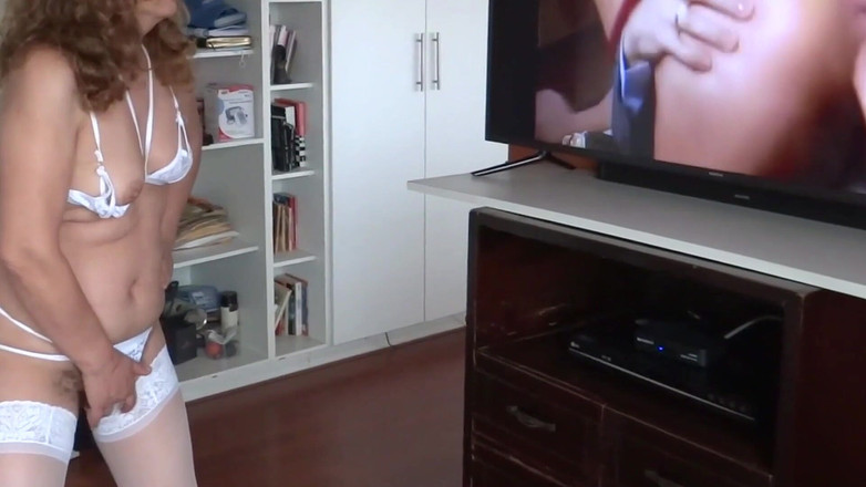 Ardientes69: Mia moglie eccitata viene mostrata ai miei amici, marito cornuto