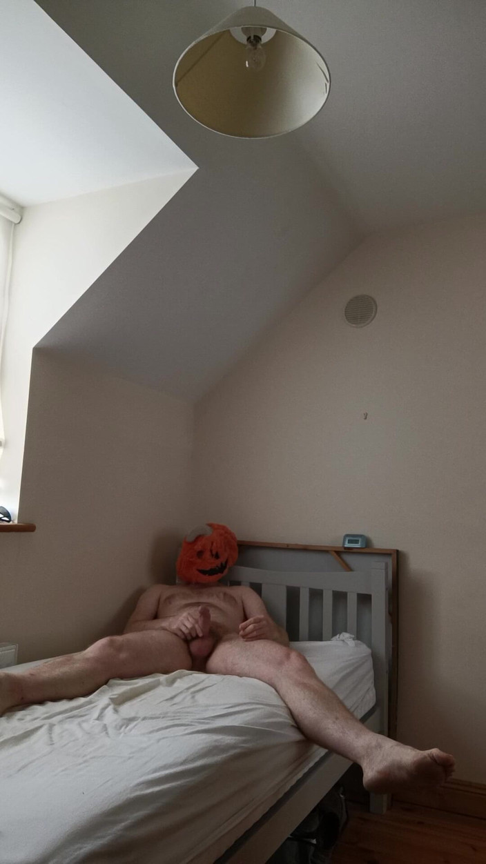 Matt77: 9月24日和我一起高潮。