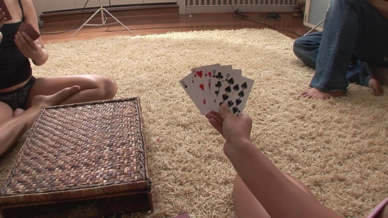 Hot Girlz: Tempting hot girls play a strip card game