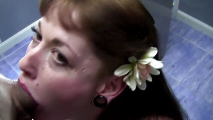 Gazongas: Kalın kaltak dövme stüdyosunda sikiliyor