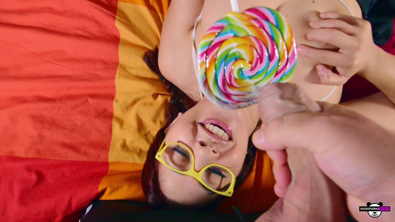 radiopornopanda: Cum Flavor Lollipop