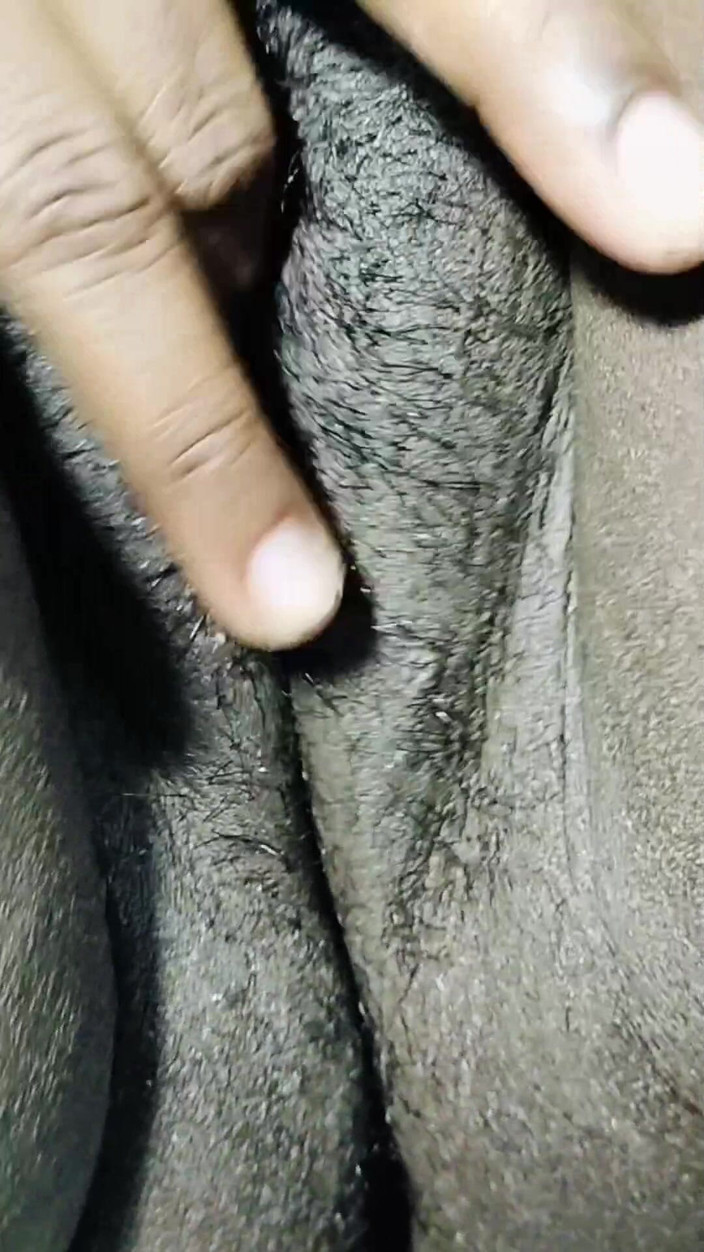 Busty WifeNo1: Mi esposa comparte digitación llamada real