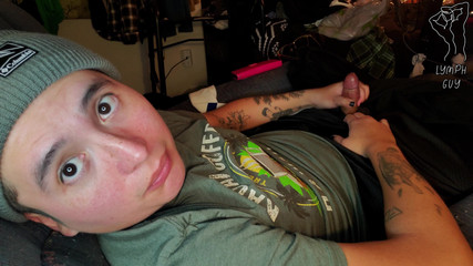 Lymph Guy: Latynoski chłopak spust na koszuli