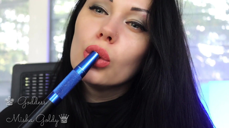 Goddess Misha Goldy: Cum to my big beige seduction and big hookah smoke!